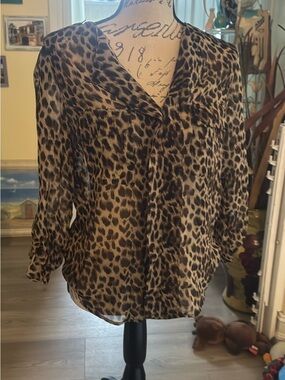 Love Culture Leopard Print V-Neck Blouse - Brown & Black size small nwot